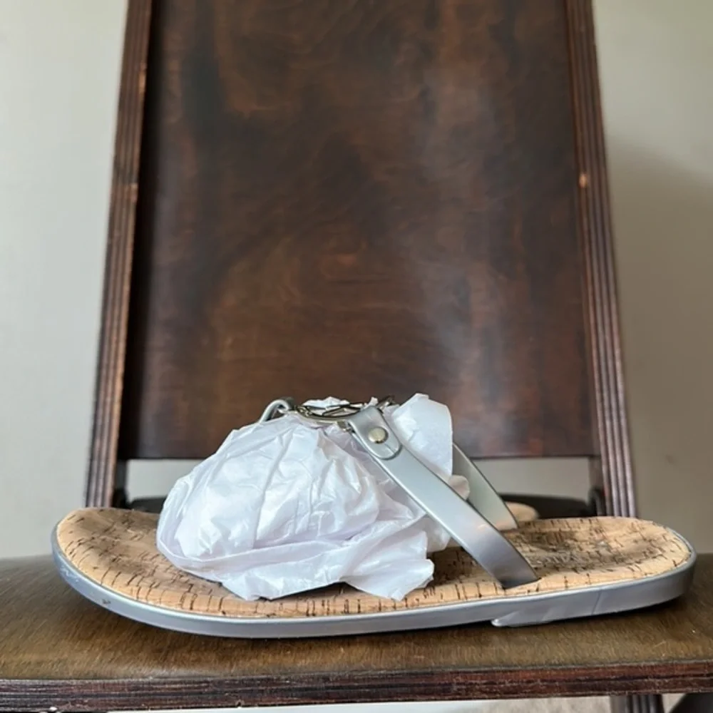 Michael Kors Rubber and Cork Flip Flops in Silver size 6